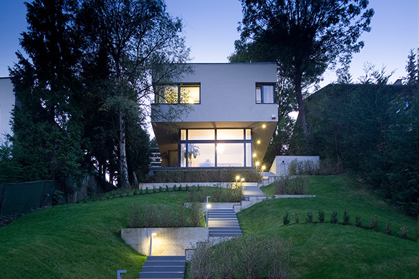 Einfamilienhaus mit vielen Terrassen